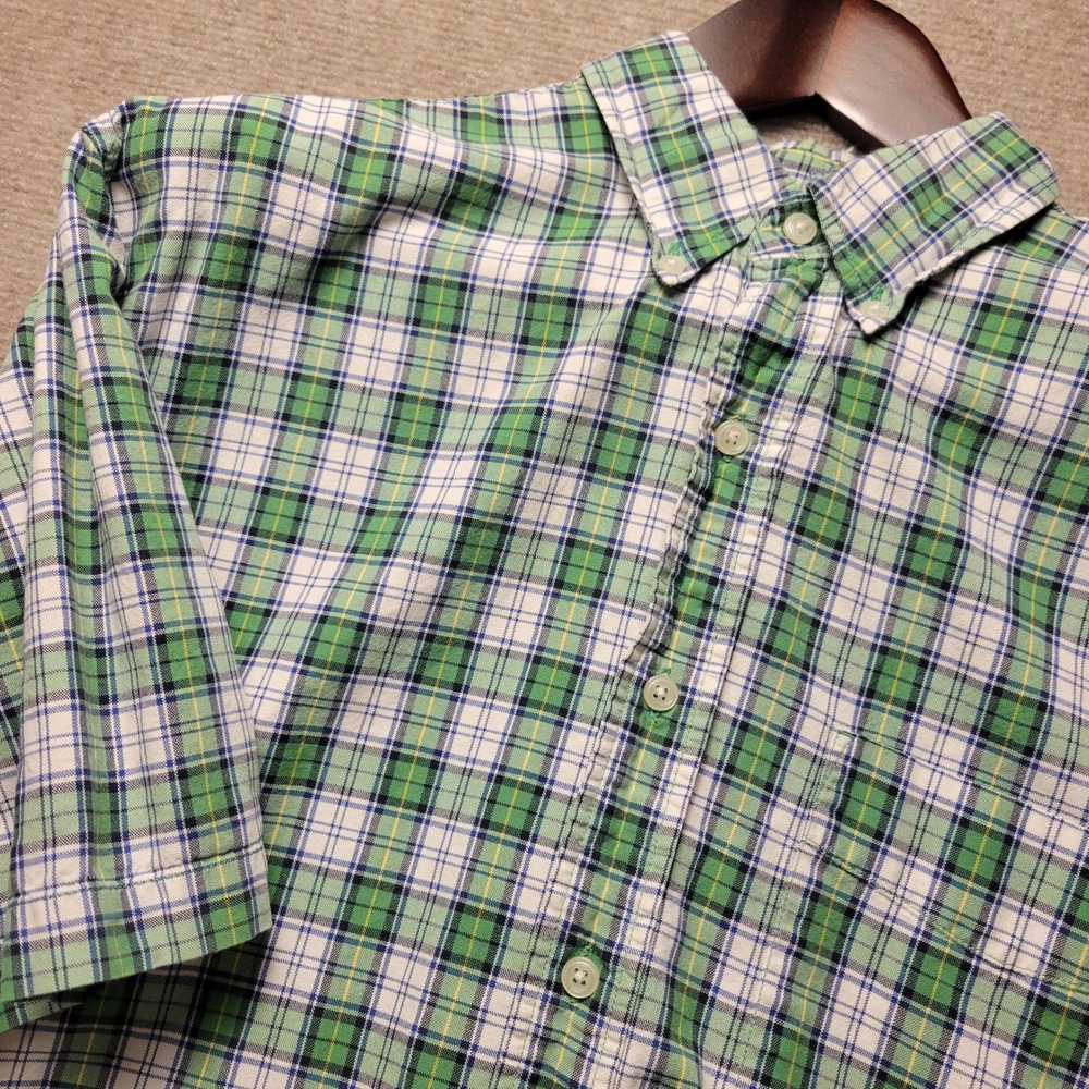 Eddie Bauer Button Down Shirt Mens Medium Green White Plaid Short Sleeve Cotton